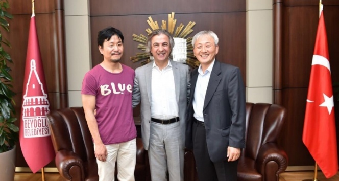 Başkan Demircan Koreli plakçıyla görüştü