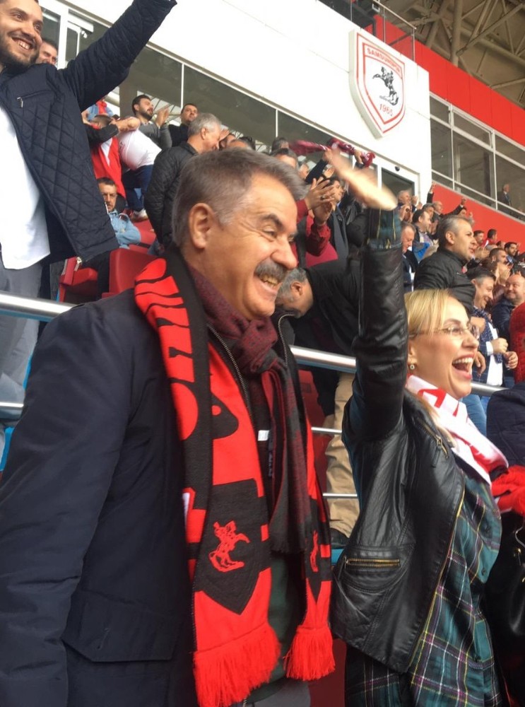 Başkan Deveci’den taraftara ’tatlı’ destek 