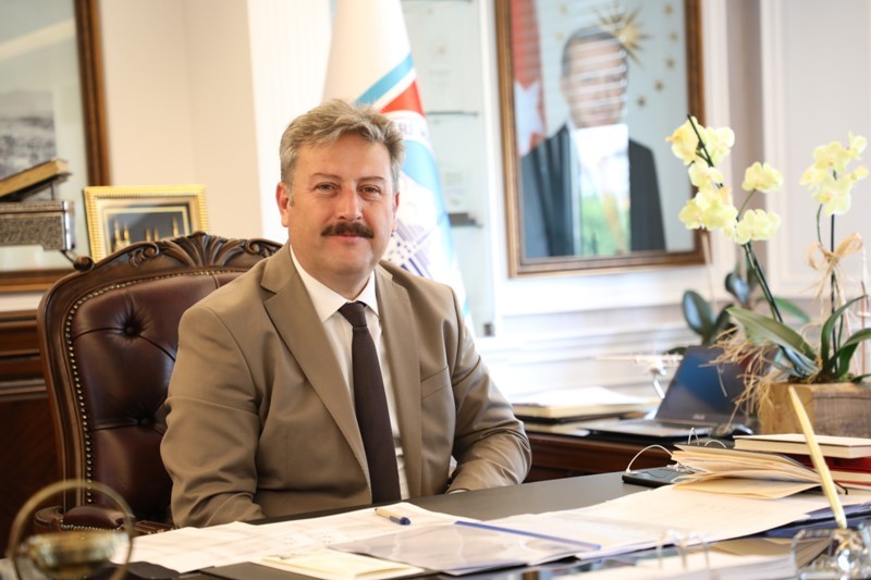 Başkan Dr. Palancıoğlu ERÜ Rektörü Prof. Dr. Mustafa Çalış ile Aşı Geliştirme Merkezi Prof. Dr. Aykut Özdarendeli ve ekibini tebrik etti 