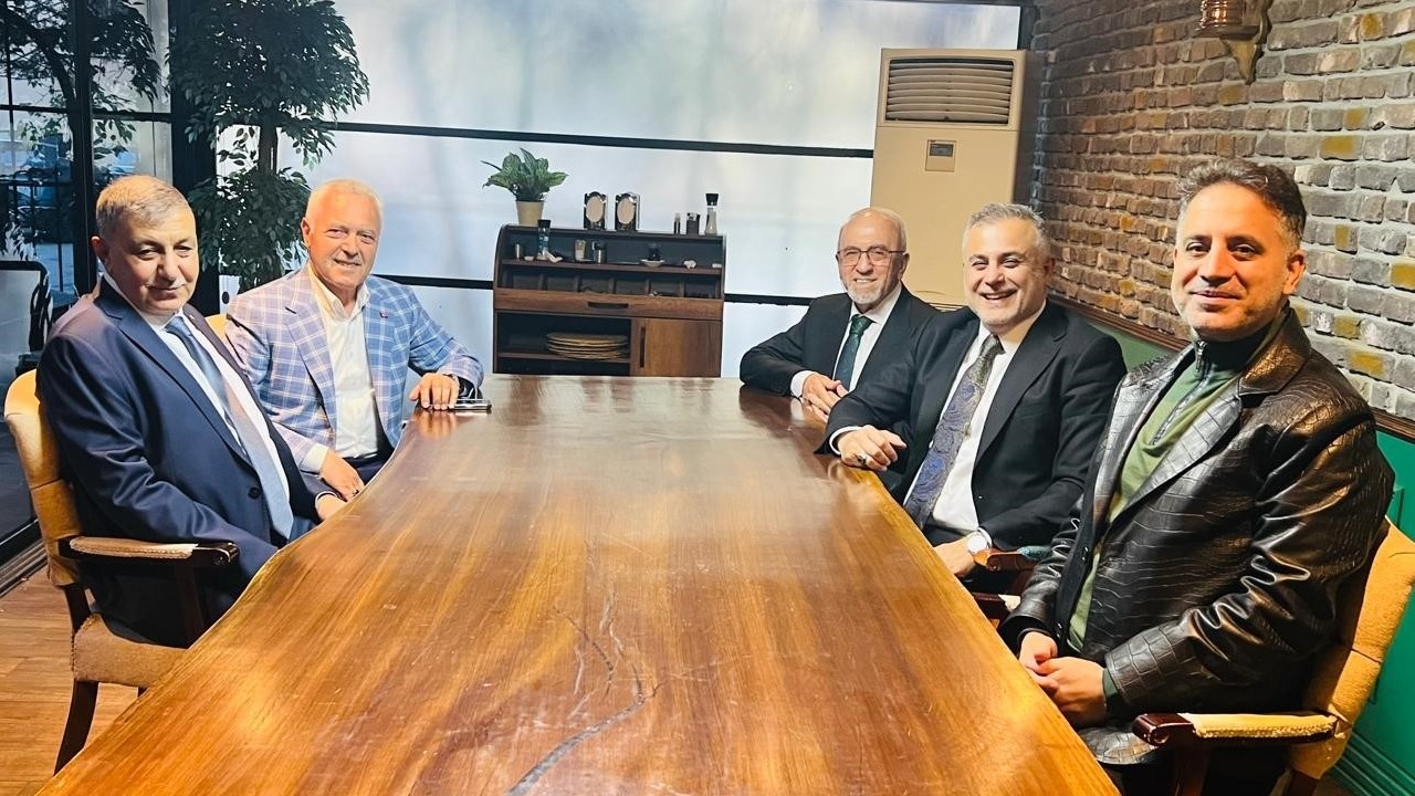 Başkan Dumandağ, Ankara’da Elazığlı iş insanları ve bürokratlarla buluştu