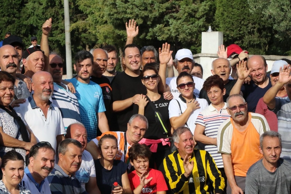 Başkan Dutlulu, 300 kişi ile birlikte doğa yürüyüşüne katıldı 