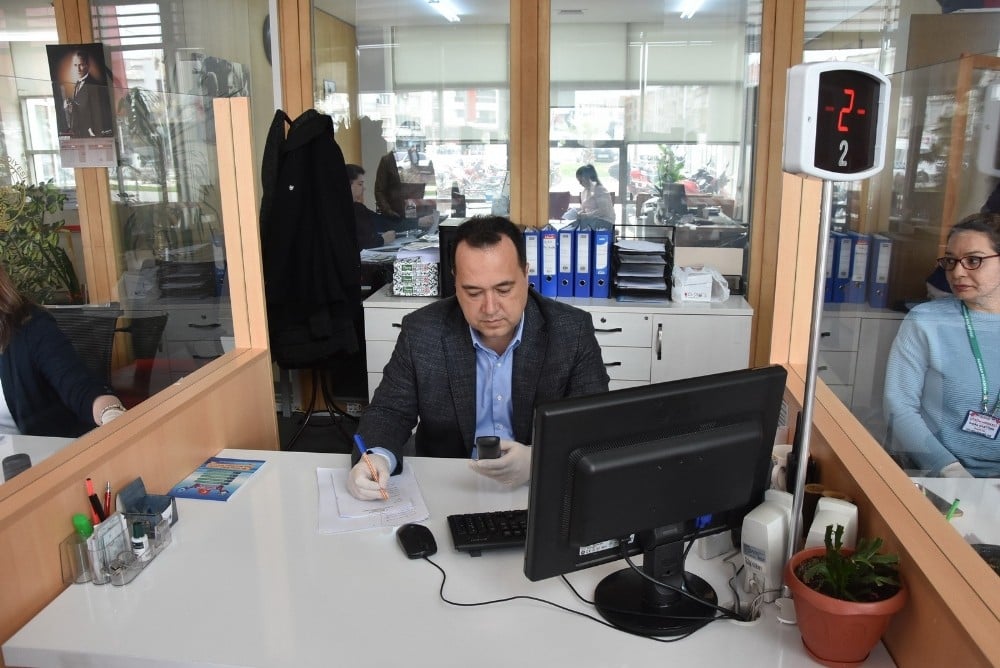 Başkan Dutlulu, hizmet için telefonun başına geçti 