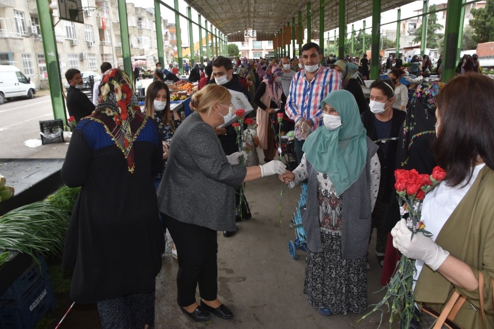 Başkan Erdem’den Anneler Günü jesti 