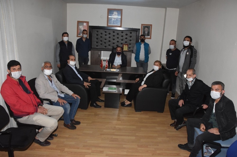 Başkan Erdem’den kuaför ve berberlere destek sözü 