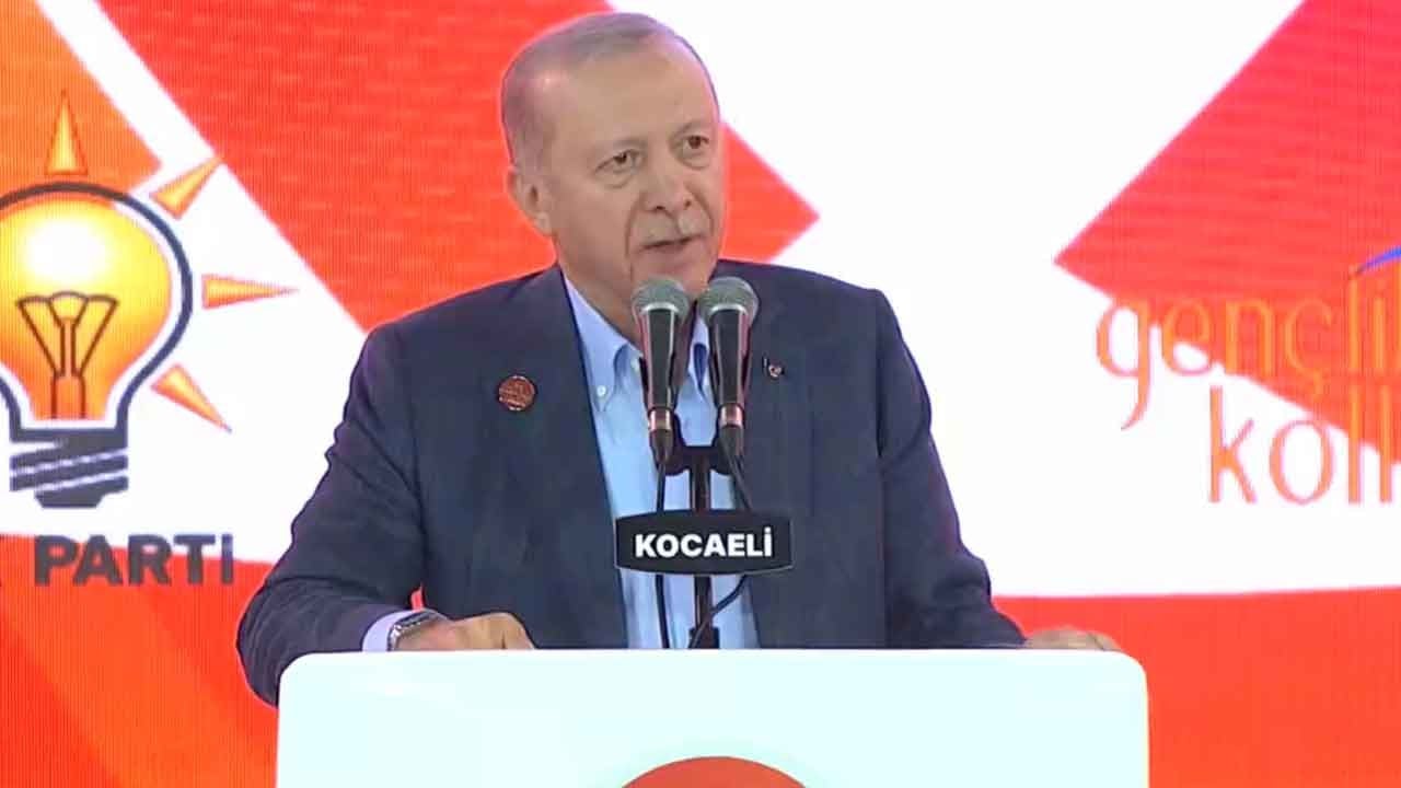 Gençlere hitap eden Başkan Erdoğan'dan güçlü gençlik güçlü devlet vurgusu! "Milletin lokomotifi sizsiniz"