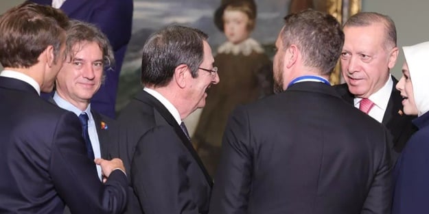 Başkan Erdoğan anlattı: Benimle görüşmek için araya birilerini soktu