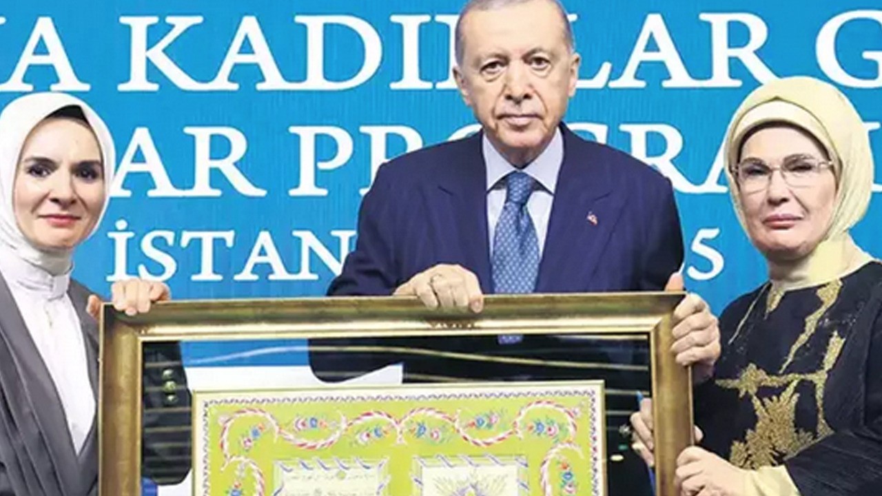 Başkan Erdoğan: Başörtüsü yasağını bir daha geri gelmemek üzere kaldırdık