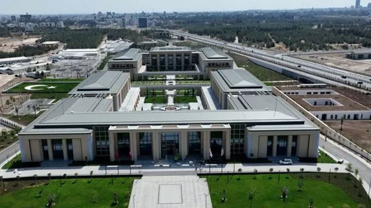 Başkan Erdoğan bunu da mı kendisine yaptırdı? Türkiye’den KKTC’nin tam kalbine yeni külliye