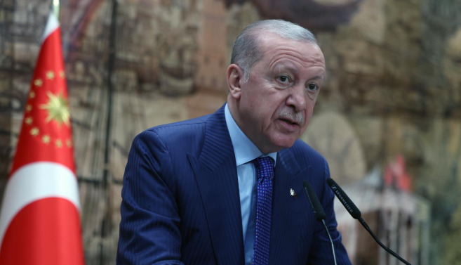 Başkan Erdoğan, CHP'nin düştüğü rezil durumu tek cümleyle özetledi: Perperişan hallerinden üzüntü duyuyoruz