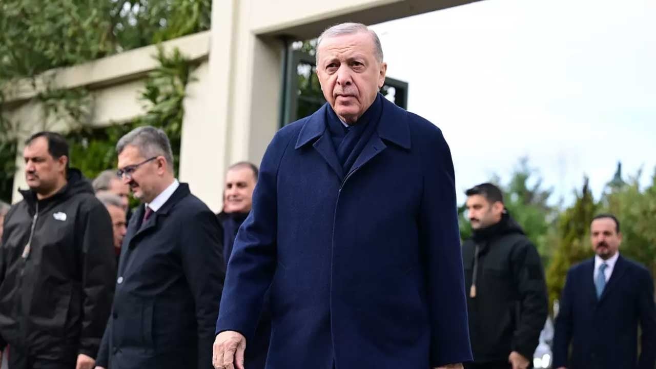 Başkan Erdoğan cuma namazını İstanbul'da kıldı