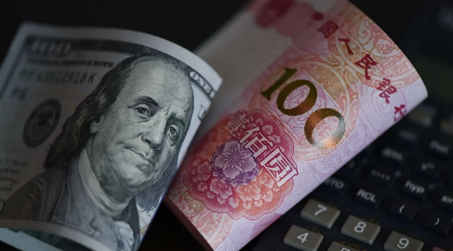 Başkan Erdoğan da yıllar önce fitilini ateşlemişti! Çin doları çöpe atıyor