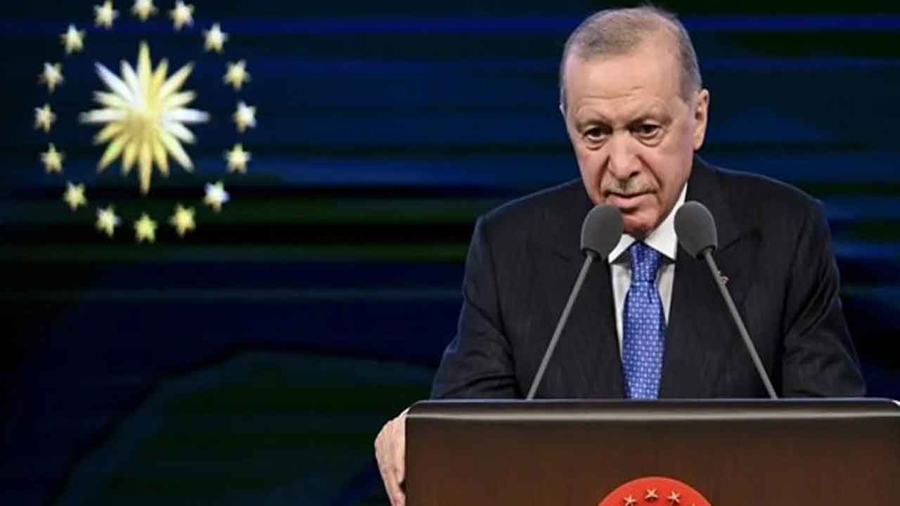 Başkan Erdoğan Galatasaray'ı tebrik etti
