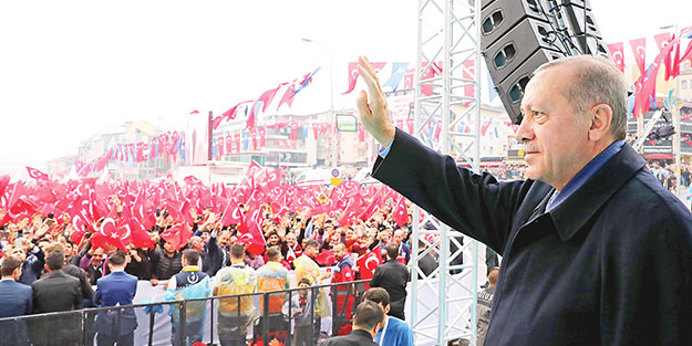 Başkan Erdoğan gençlere seslendi: Yeniden diriliş şahlanış dönemi