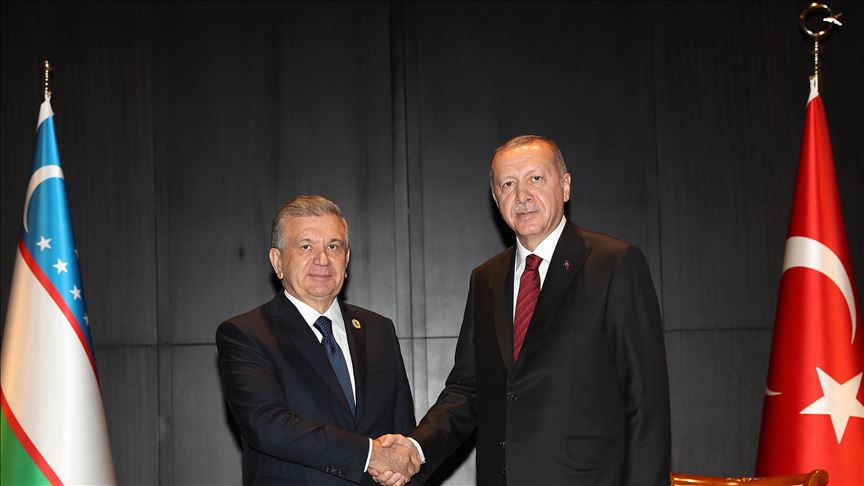 Başkan Erdoğan ile Mirziyoyev bir araya geldi