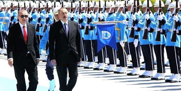 Erdoğan'dan Aliyev'e tebrik mesajı