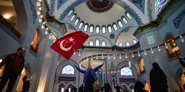 Başkan Erdoğan ismin hikayesini paylaştı! Simgelerin simgesi resmen açıldı