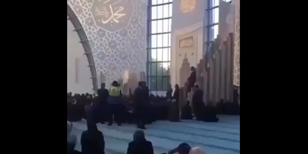 Başkan Erdoğan, Köln Camii'nde Kur'an okudu