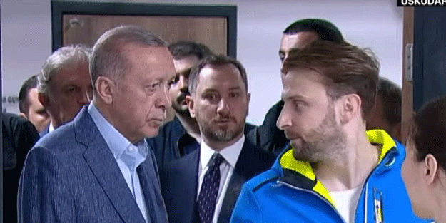 Başkan Erdoğan oy sırasına girdi! Onu gören vatandaş ne yapacağını şaşırdı