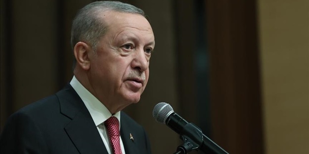Başkan Erdoğan Prag'dan ayrıldı