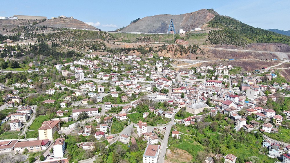 Başkan Erdoğan söz vermişti! Kışın 3 metreye yakın kar yağdığı o ilçeye…