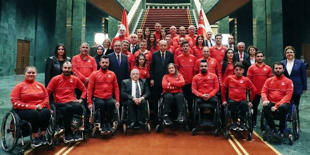 Başkan Erdoğan sporcuları kabul etti