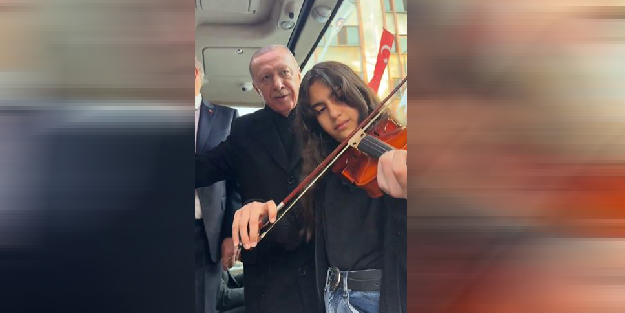 Başkan Erdoğan türkü söyledi! Keyifli anlar kameraya böyle yansıdı