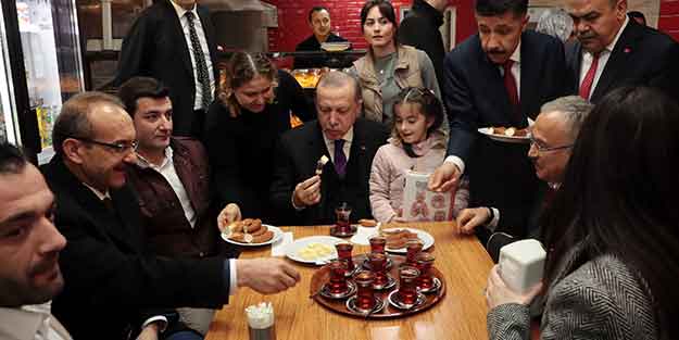 Başkan Erdoğan vatandaşlarla bir araya geldi