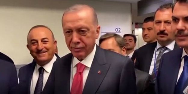 Başkan Erdoğan'dan gazeteciye tokat gibi cevap! Neye uğradığını şaşırdı
