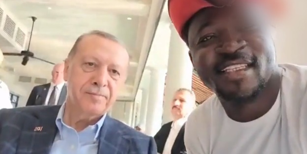 Başkan Erdoğan'ı böyle tanıttı: Dünyanın en iyi başkanı