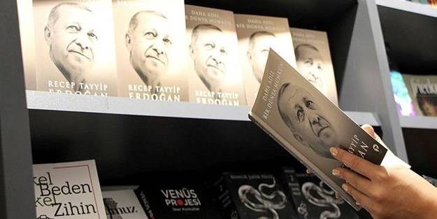 Başkan Erdoğan'ın kitabı raflarda yerini aldı