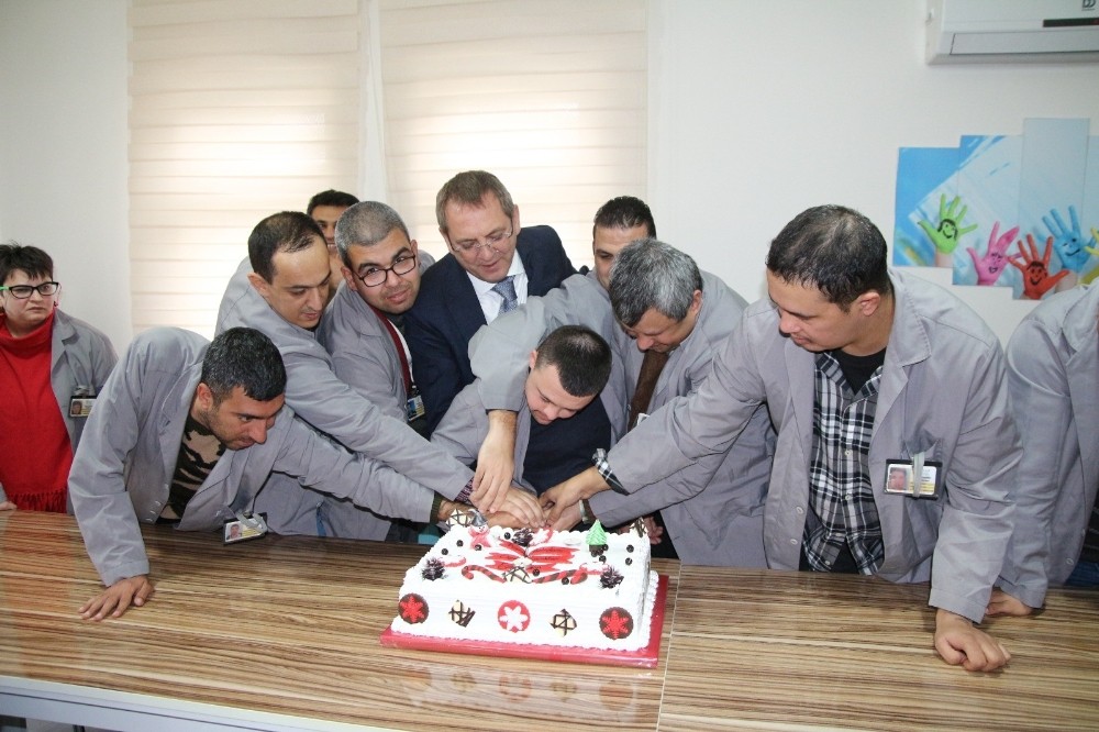 Başkan Ergin, engellilerle yılbaşı öncesinde tombala oynadı 