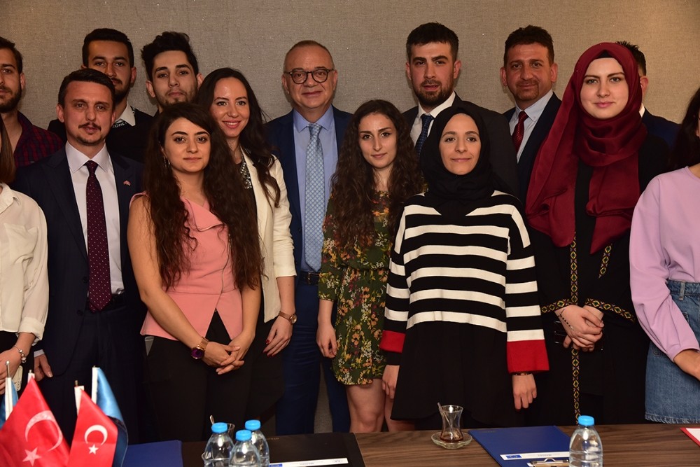 Başkan Ergün ile genç iş insanları arasında samimi sohbet 