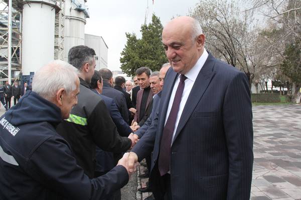 Başkan Erkoyuncu çalışanlarla bayramlaştı