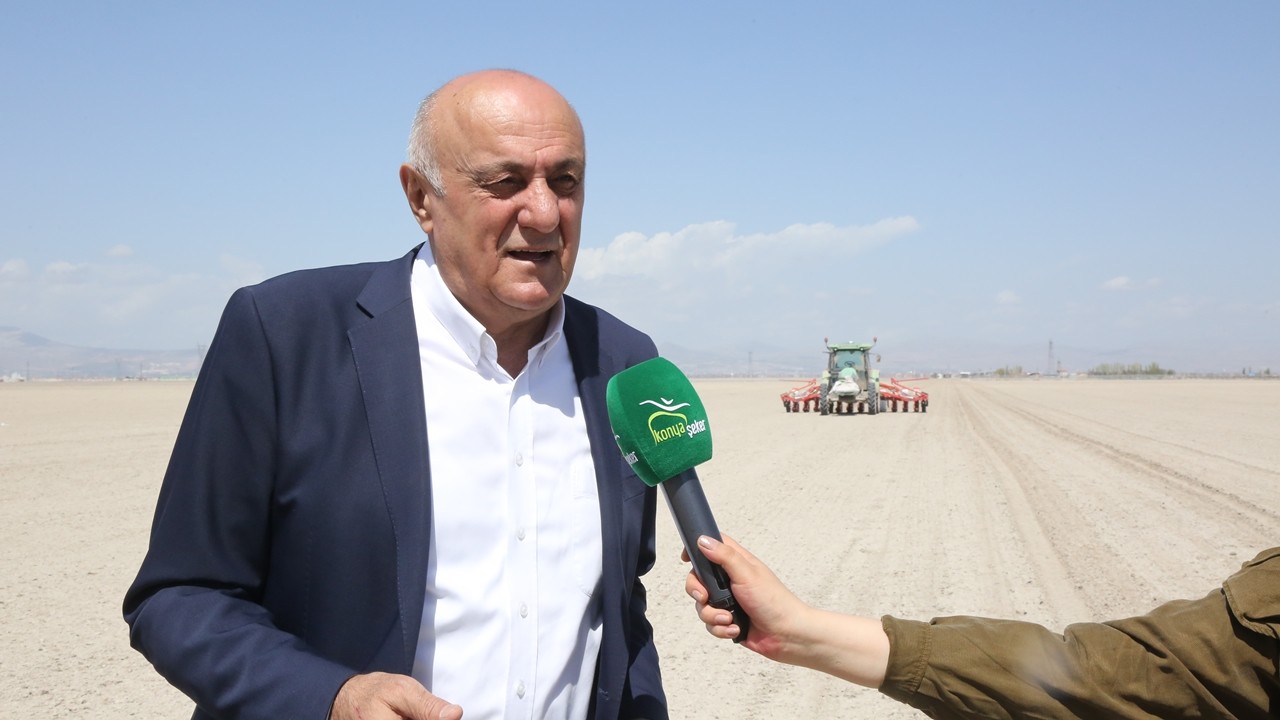 Başkan Erkoyuncu şeker pancarı ekimine start verdi