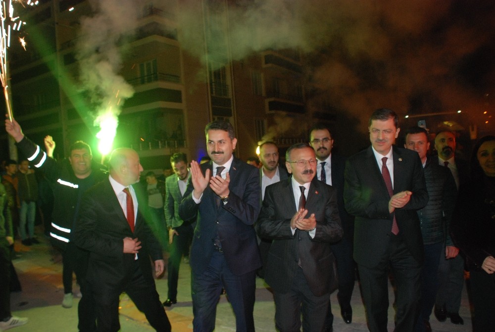 Başkan Eroğlu’na coşkulu karşılama