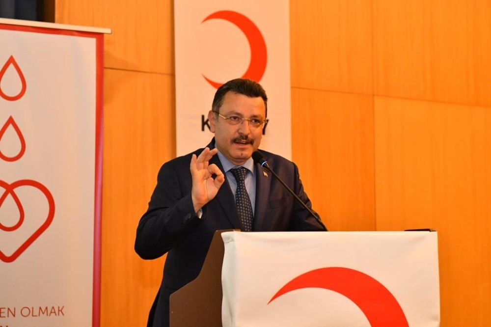 Başkan Genç: “Trabzon kan bağışında ilk sırada” 