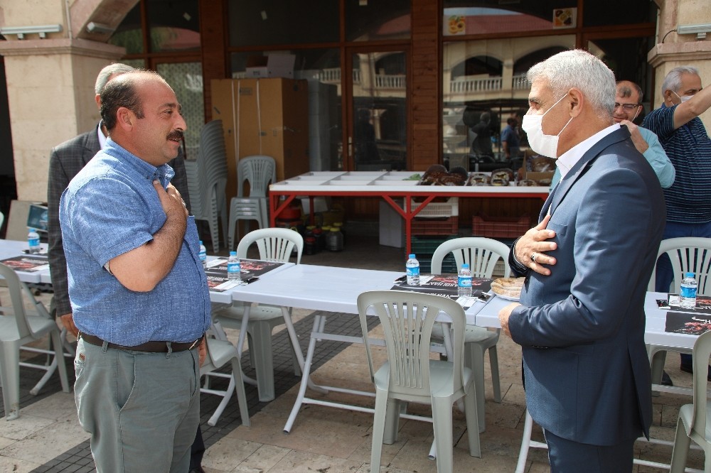 Başkan Güder’den Şire Pazarı esnafına sokak müjdesi 