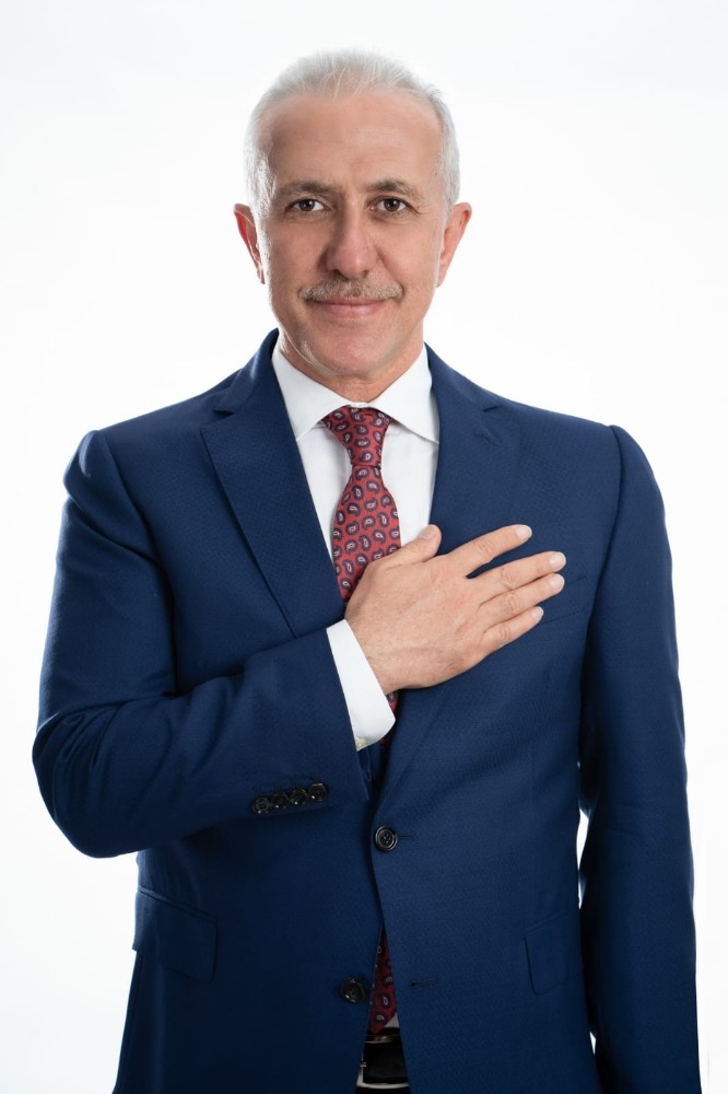 Başkan Gültak, Milli Dayanışma Kampanyasına bir maaşını bağışladı 