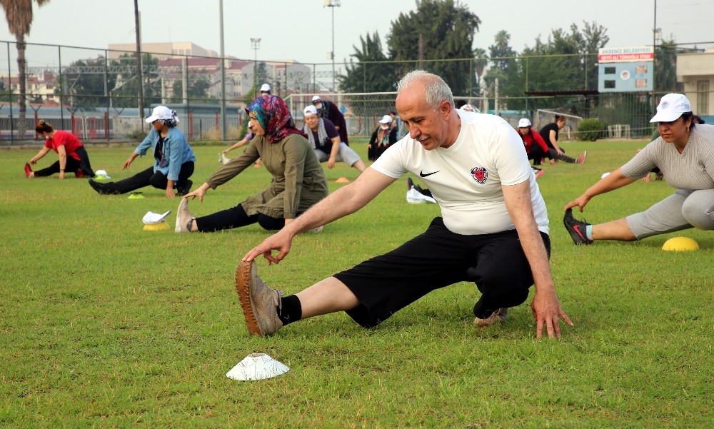 Başkan Gültak, vatandaşlarla sabah sporu yaptı 