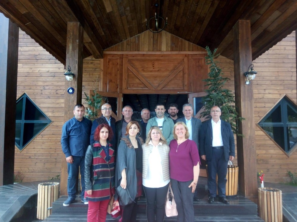 Başkan Günel, Hopa ve Kemalpaşa Belediye Başkanları ile bir araya geldi 