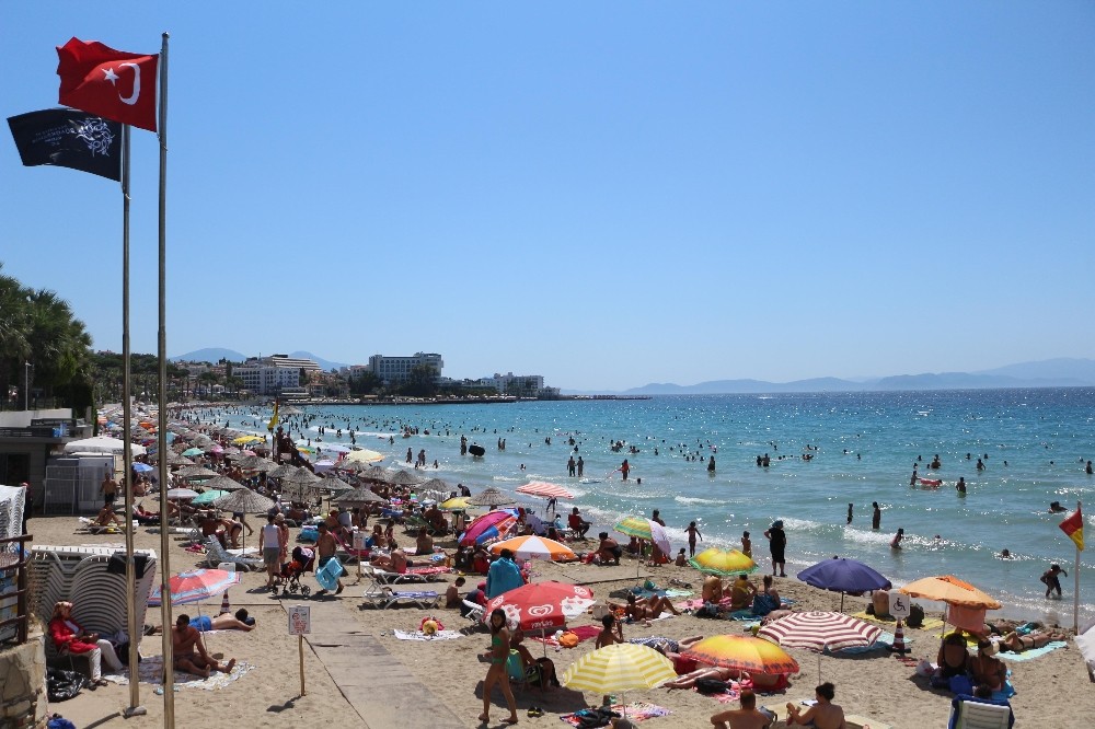Başkan Günel; “Kuşadası turizmine darbe vurmak için her yolu deniyorlar“ 