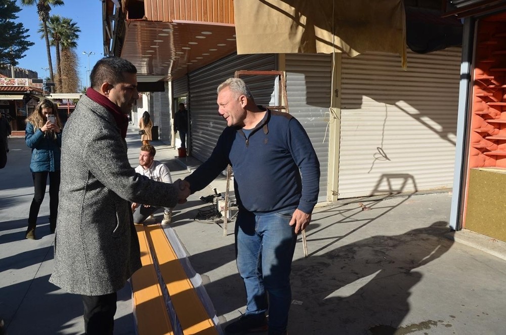Başkan Günel mobil ofis aracı ile sorunları yerinde çözüyor 