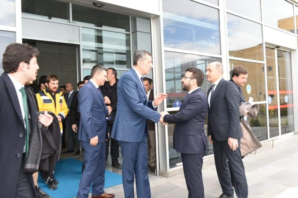 Başkan Gür’den ikinci fen lisesi talebi 