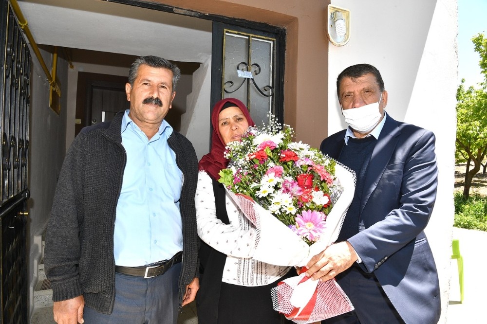 Başkan Gürkan şehit annelerini unutmadı 