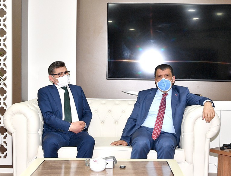 Başkan Gürkan’dan Müdür Dağdeviren’e ziyaret 