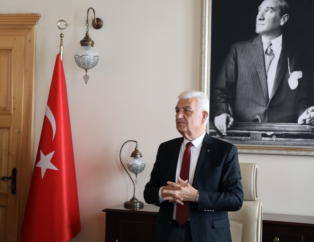 Başkan Gürü,n Çanakkale Zaferi’nin 105. yılını kutladı 