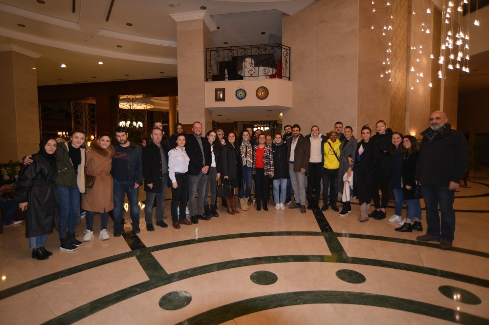 Başkan Hürriyet, perilerle buluştu 