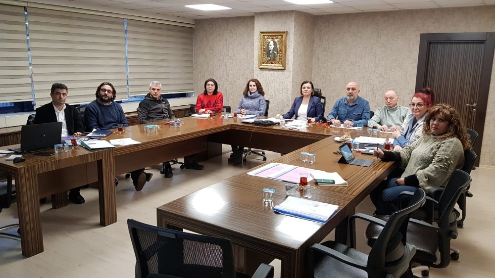 Başkan Hürriyet sanat için mesai yapıyor 