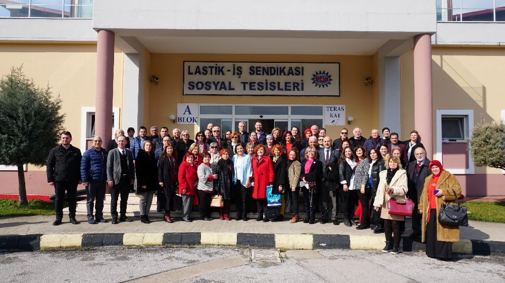 Başkan Hürriyet ve derneklerle buluştu 