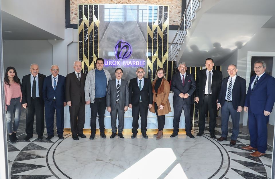 Başkan Işık, mermer fabrikasını ziyaret etti 